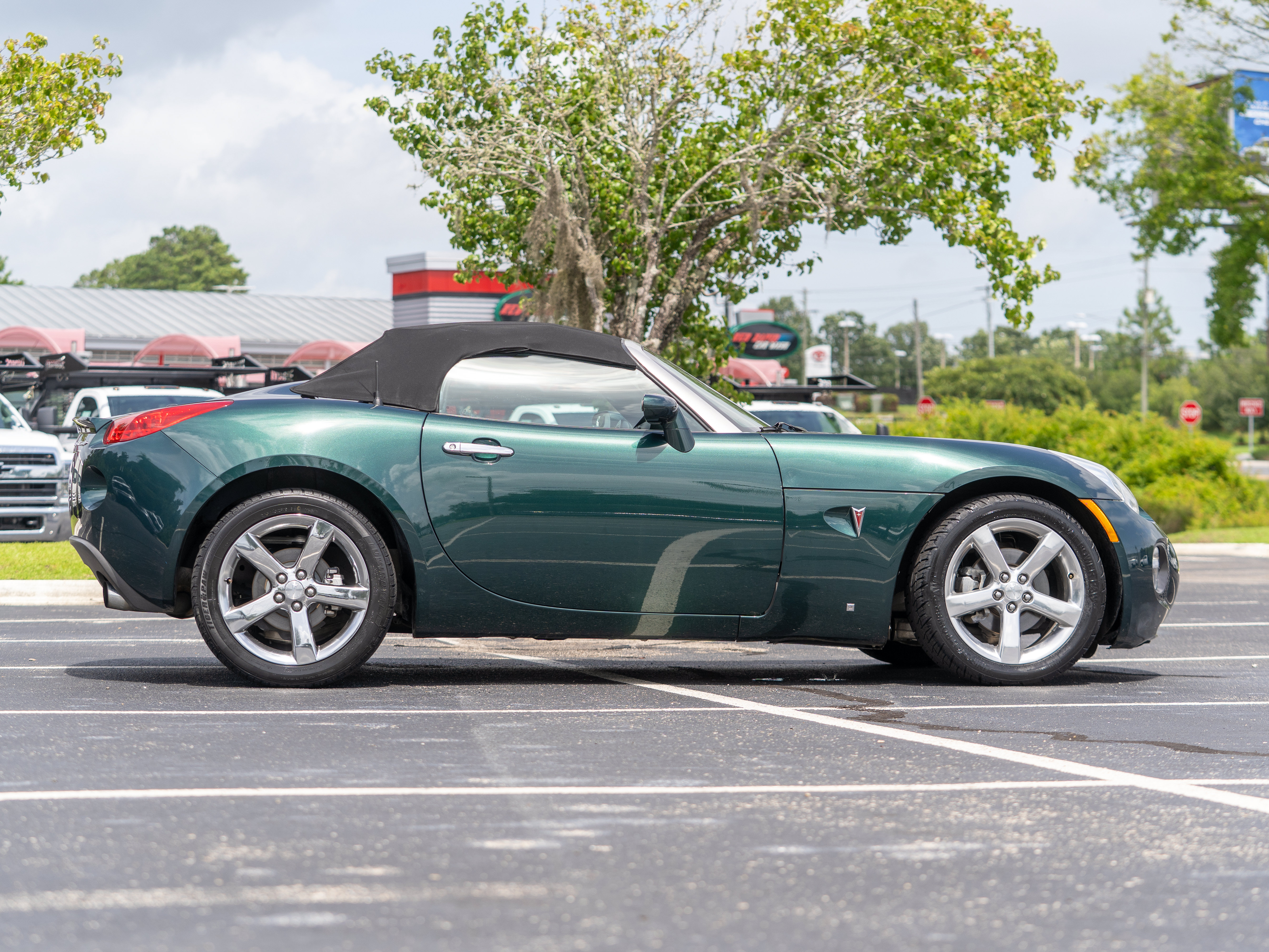 Used 2007 Pontiac Solstice GXP w/ Premium Package RWD image 5
