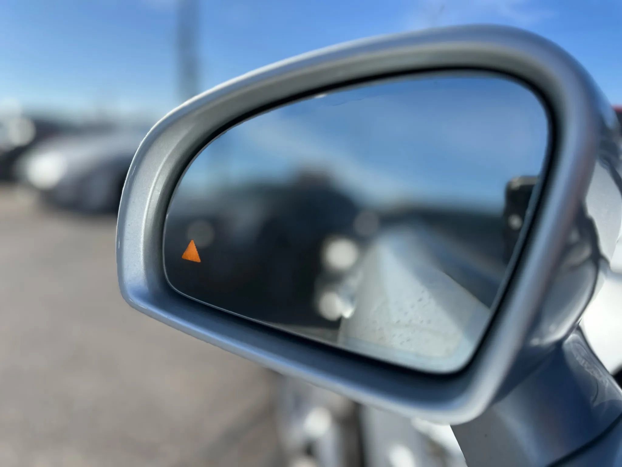 Used 2015 Mercedes-Benz SL 550 w/ Driver Assistance Package image 35