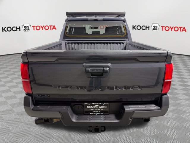 Used 2025 Toyota Tacoma TRD Off-Road AWD/4WD image 7