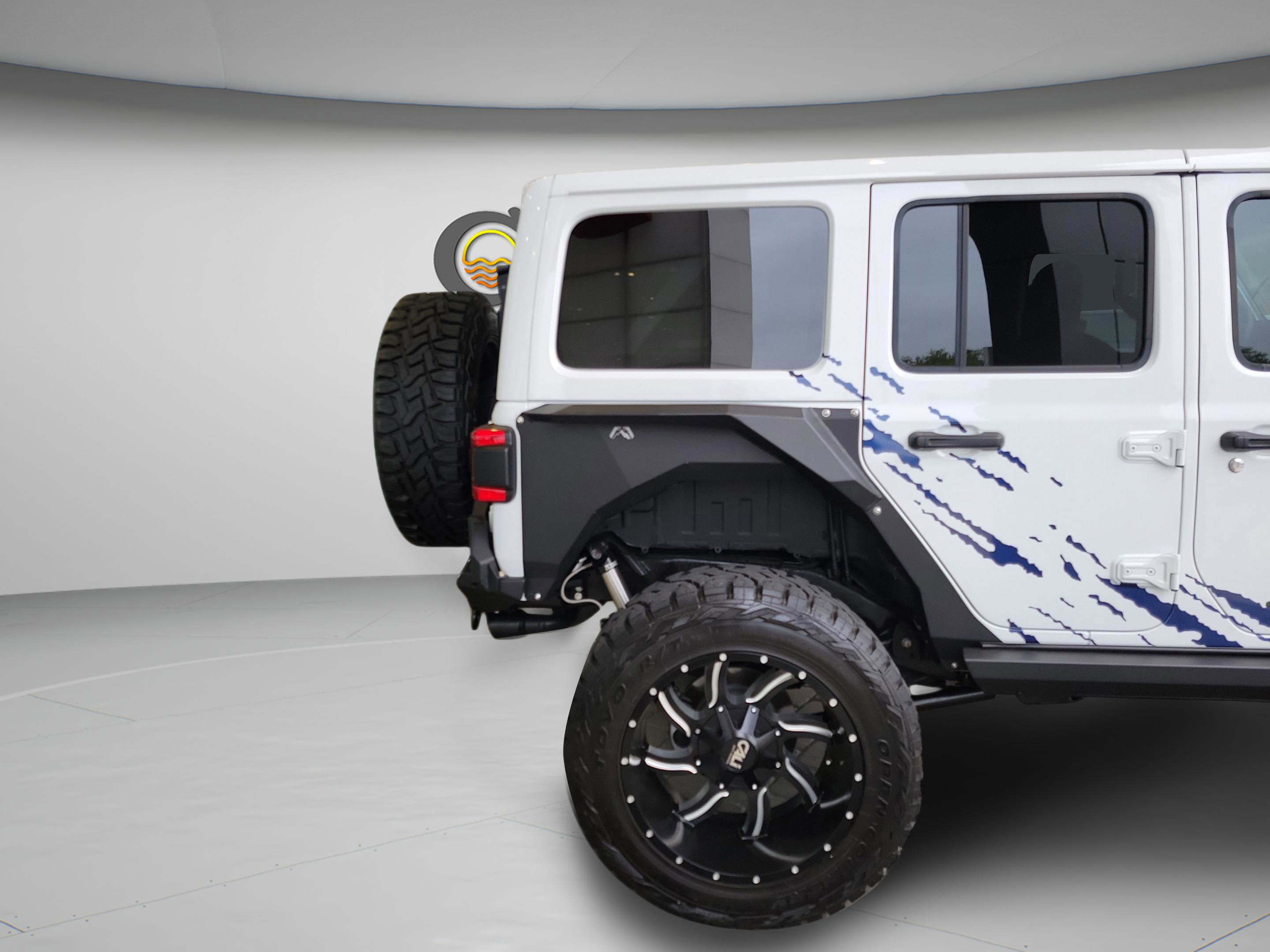 Used 2018 Jeep Wrangler Unlimited Sahara image 33