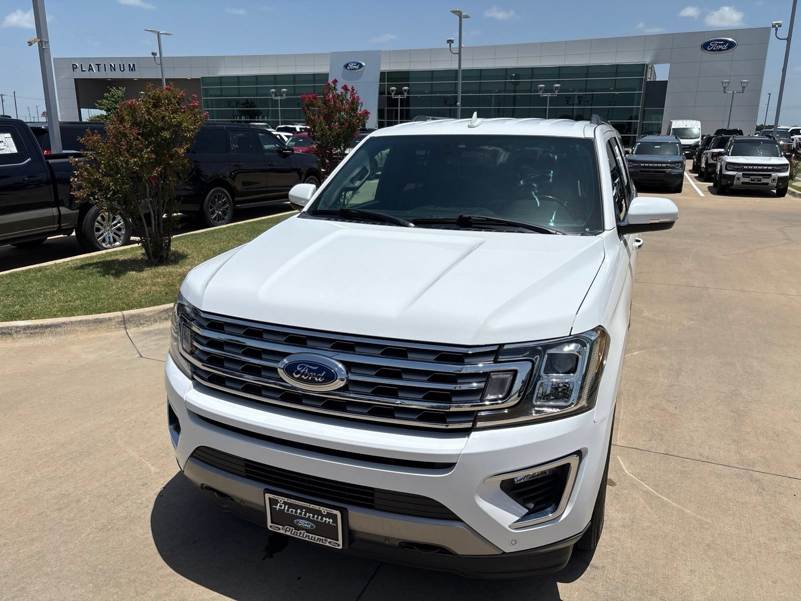 Used 2020 Ford Expedition Max Limited AWD/4WD image 25