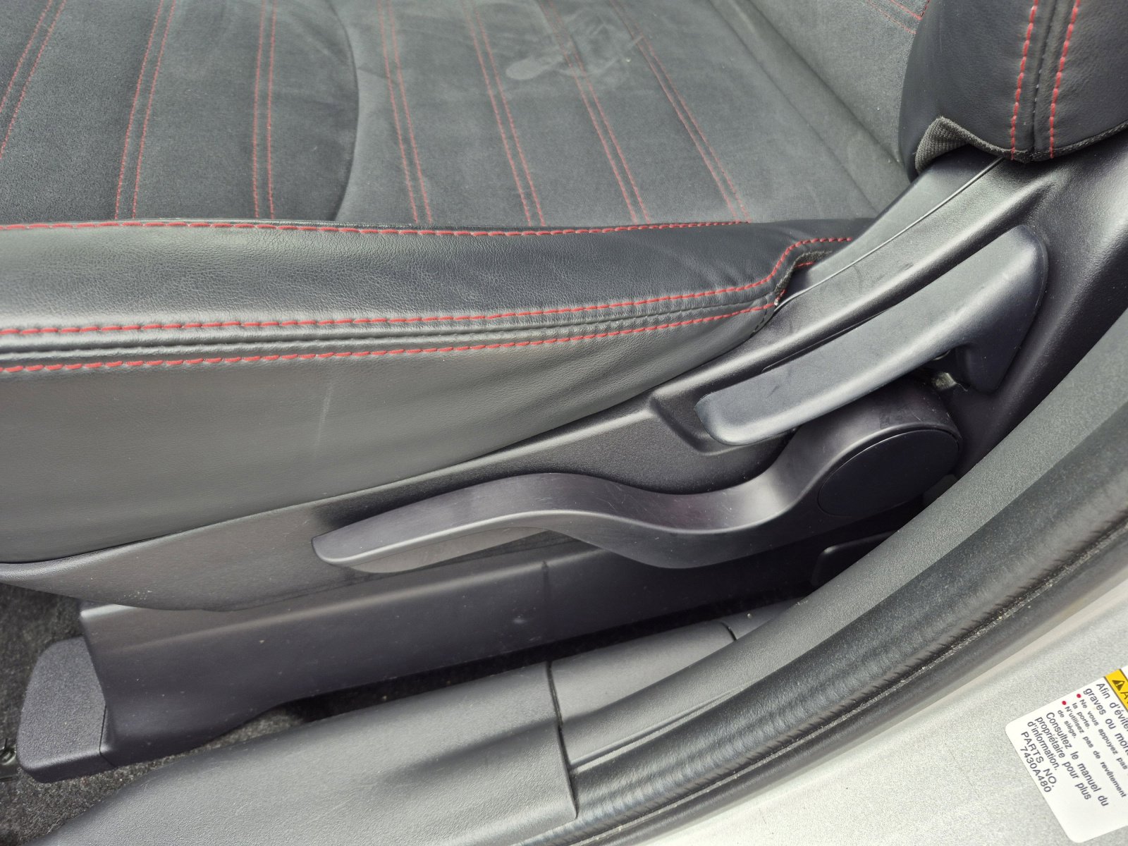 Used 2025 Mitsubishi Outlander Sport ES image 15