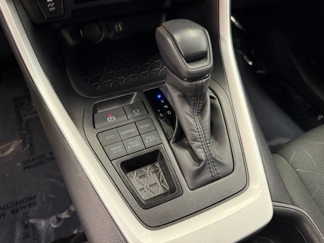 Certified 2025 Toyota RAV4 XLE AWD/4WD image 16