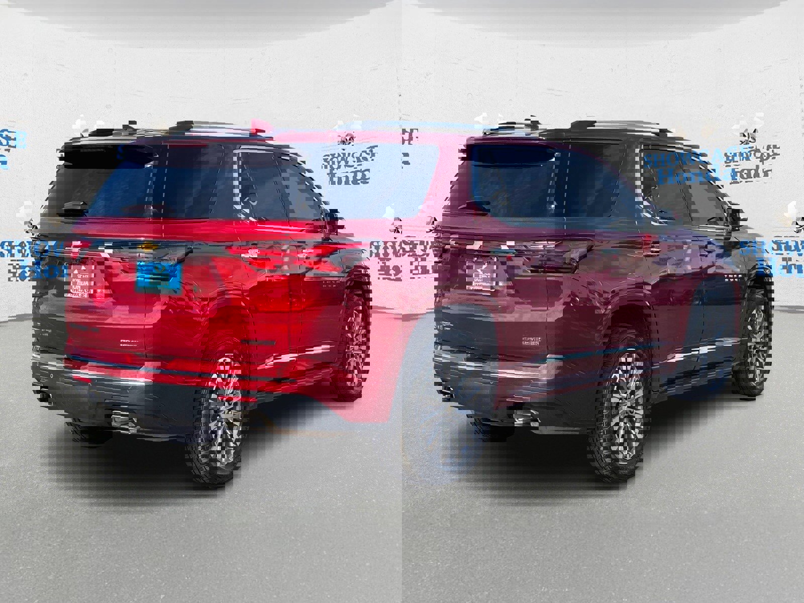 Used 2022 Chevrolet Traverse Premier w/ LPO, 'HIT The Road' Package image 8