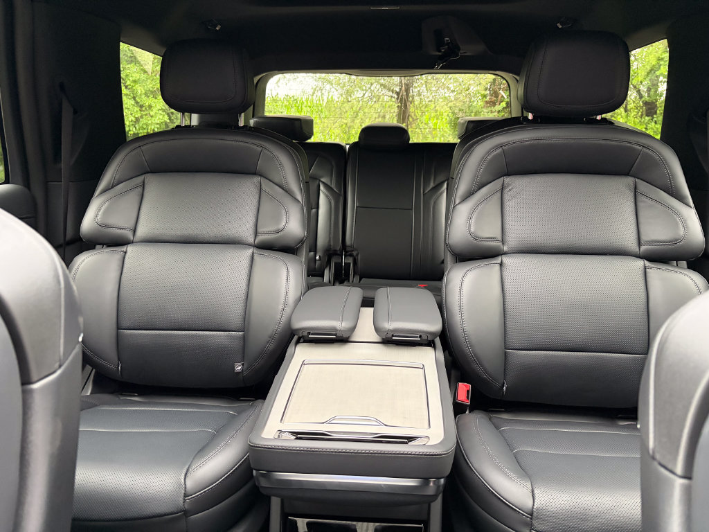 New 2027 Lincoln Navigator Reserve w/ Jet Appearance Package AWD/4WD image 57