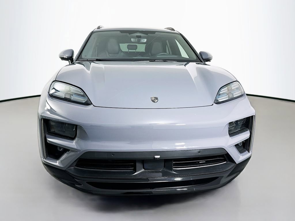New 2025 Porsche Macan Turbo Electric image 6