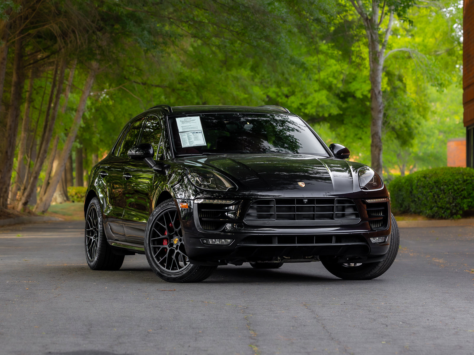 Used 2017 Porsche Macan GTS AWD/4WD image 1