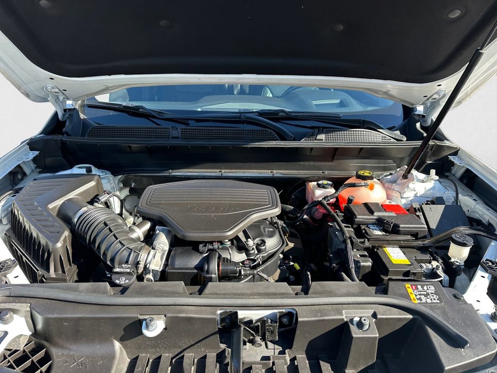 Used 2022 GMC Acadia SLT w/ Technology Package image 14