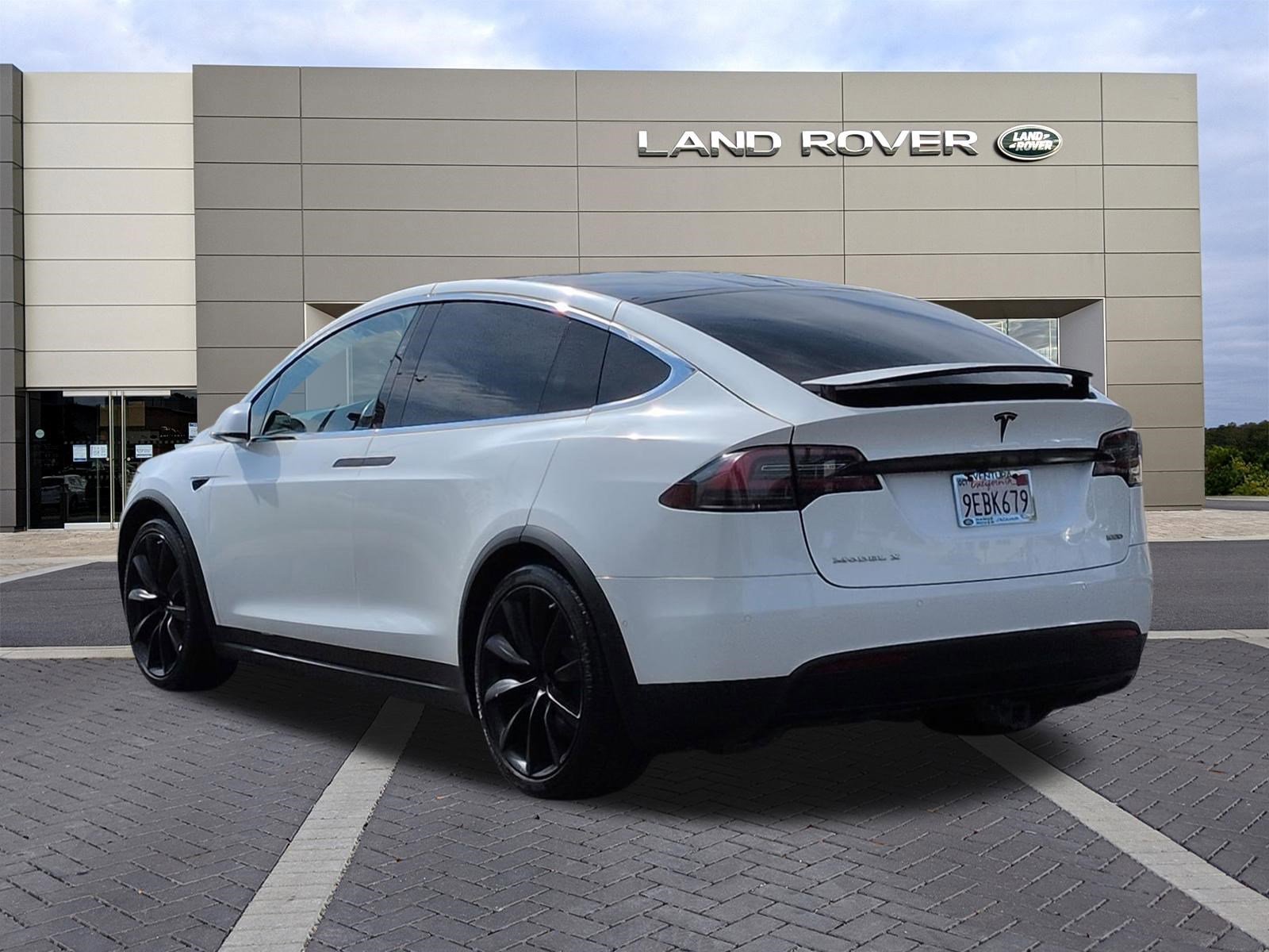 Used 2017 Tesla Model X 75D image 7