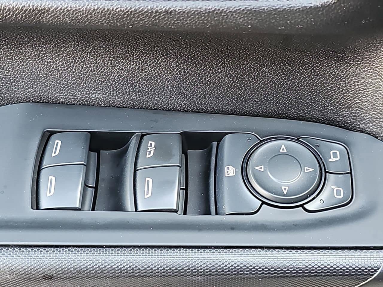 Used 2024 GMC Sierra 1500 Pro w/ Graphite Edition image 30