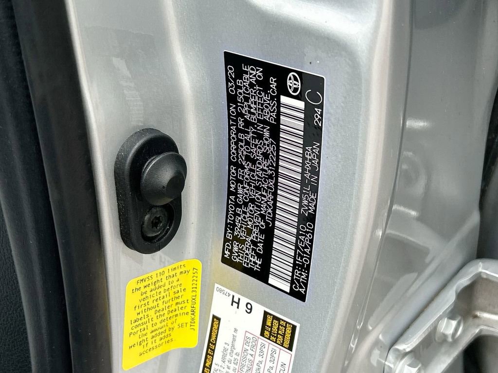 Used 2020 Toyota Prius XLE image 39