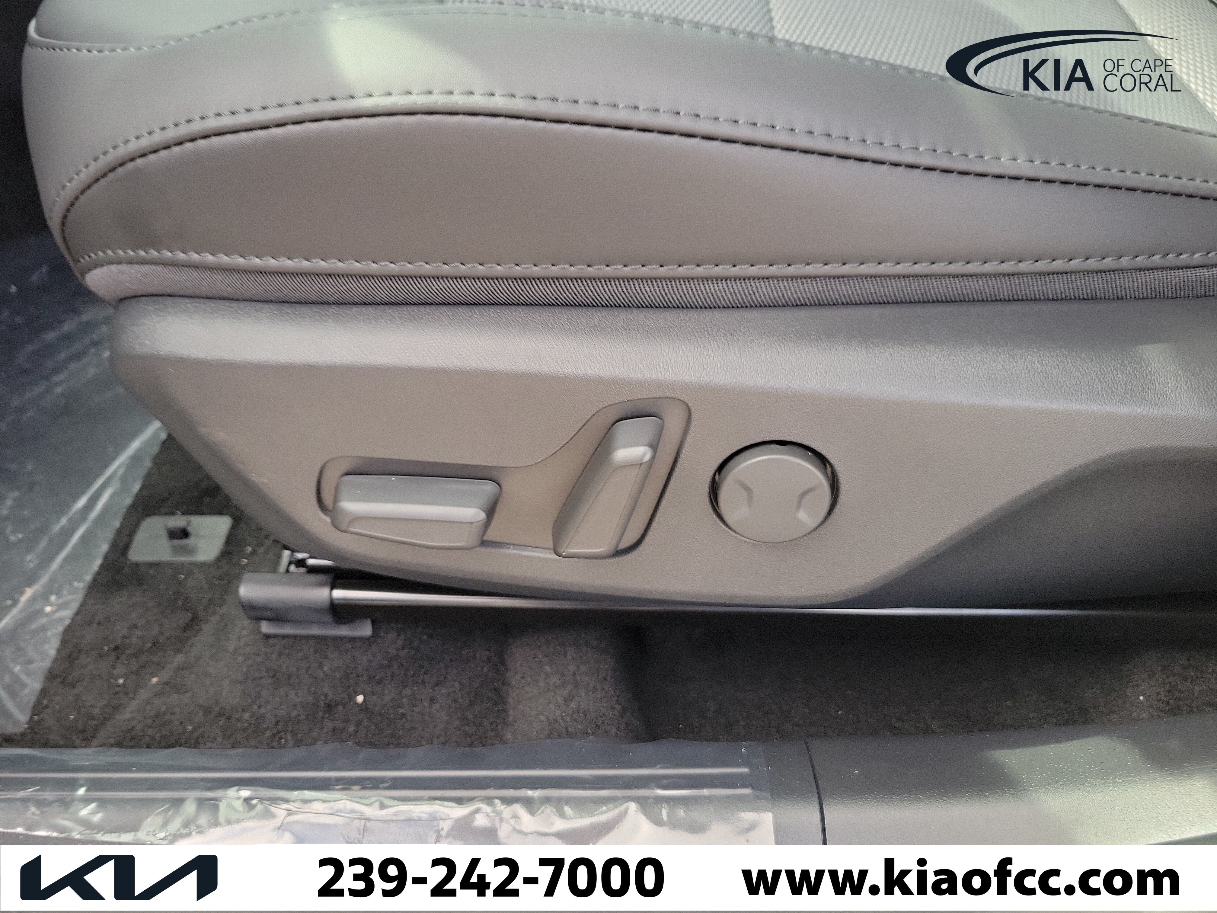 New 2026 Kia Niro Wind FWD image 21