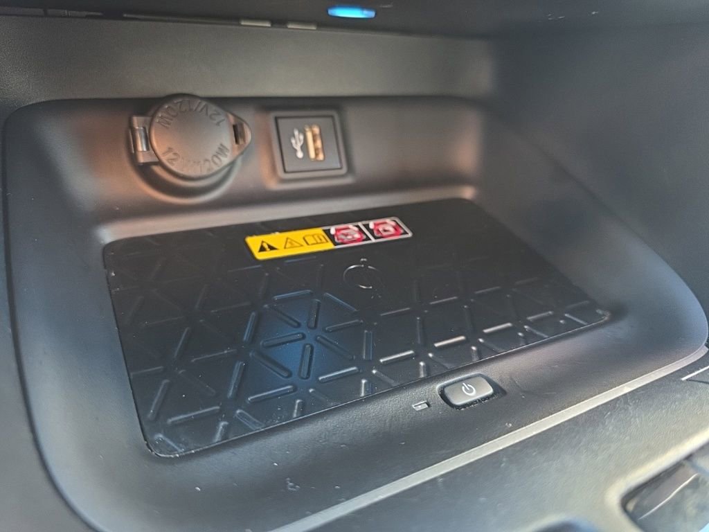 Used 2024 Toyota RAV4 XSE image 32