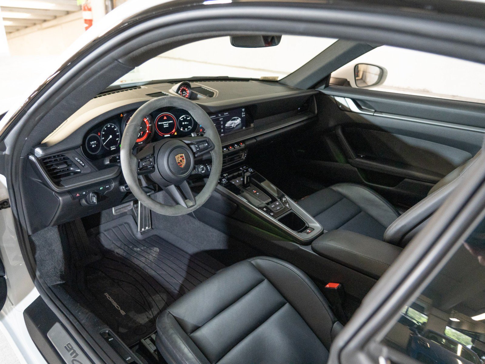 Certified 2023 Porsche 911 Carrera S RWD image 4