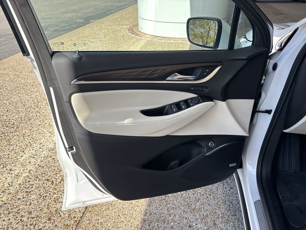 Certified 2024 Buick Enclave Avenir w/ Avenir Technology Package image 23
