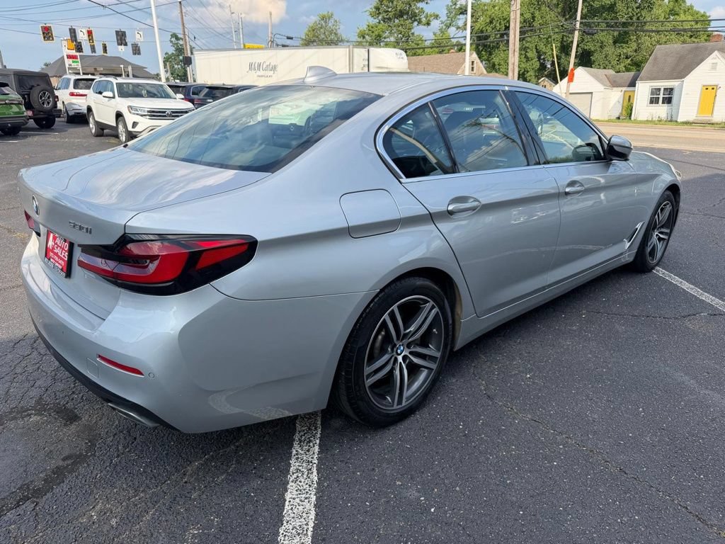 Used 2021 BMW 530i xDrive w/ Premium Package AWD/4WD image 7