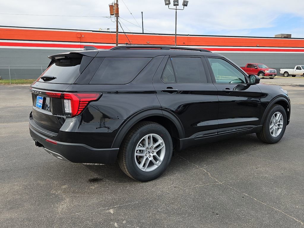 New 2026 Ford Explorer Active w/ Active Comfort Package image 13