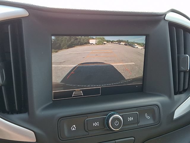 Used 2024 GMC Terrain SLE AWD/4WD image 17