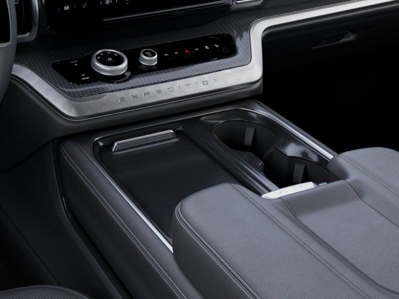 New 2027 Ford Expedition Platinum w/ Stealth Appearance Package AWD/4WD image 15