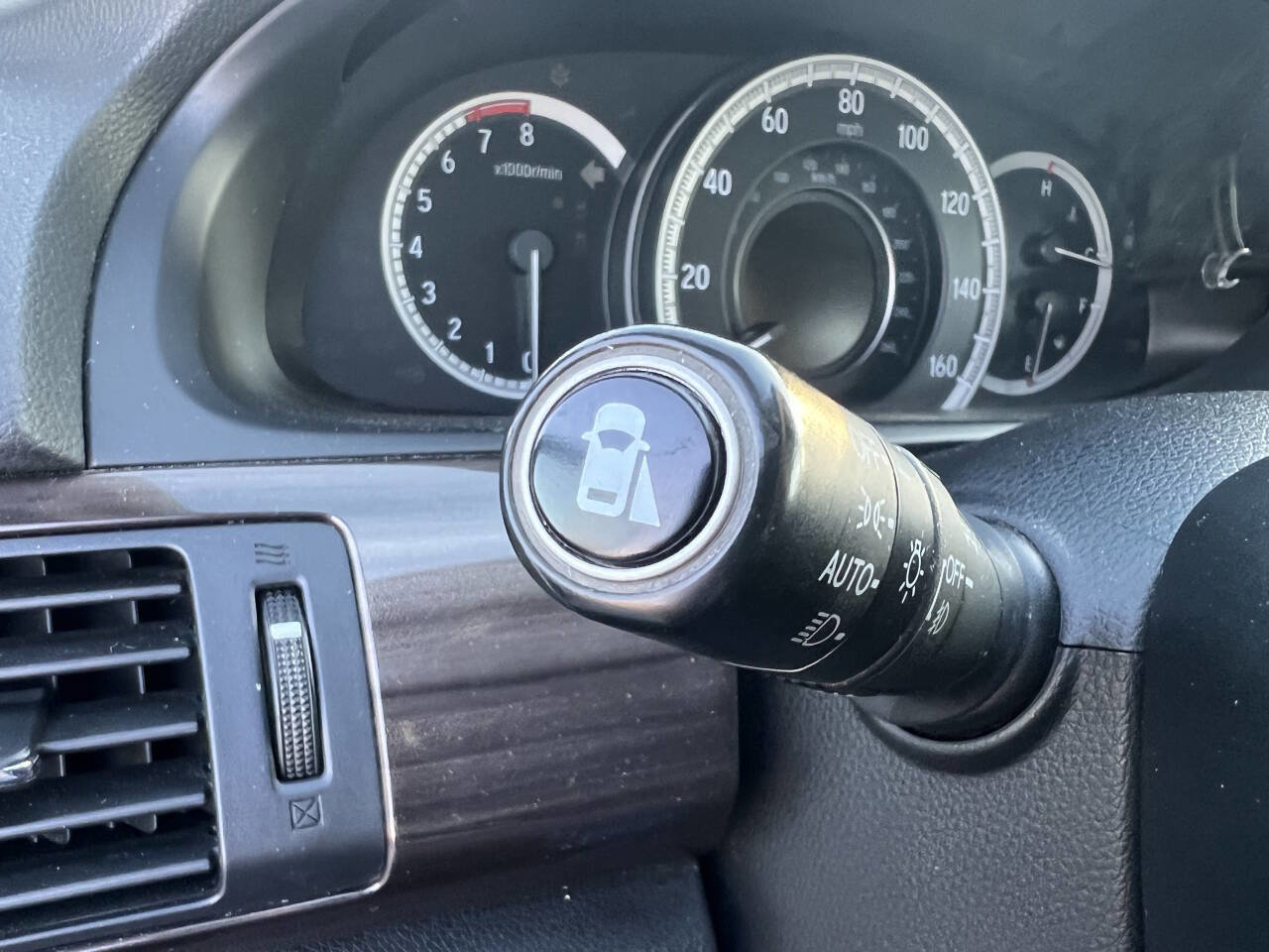 Used 2016 Honda Accord EX image 8