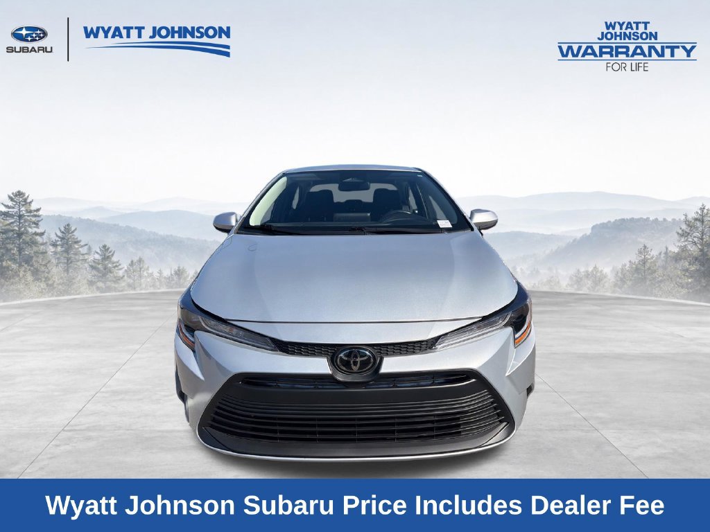 Used 2025 Toyota Corolla LE FWD image 15