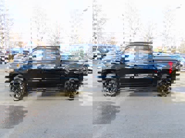 Used 2023 Chevrolet Silverado 1500 LT image 3