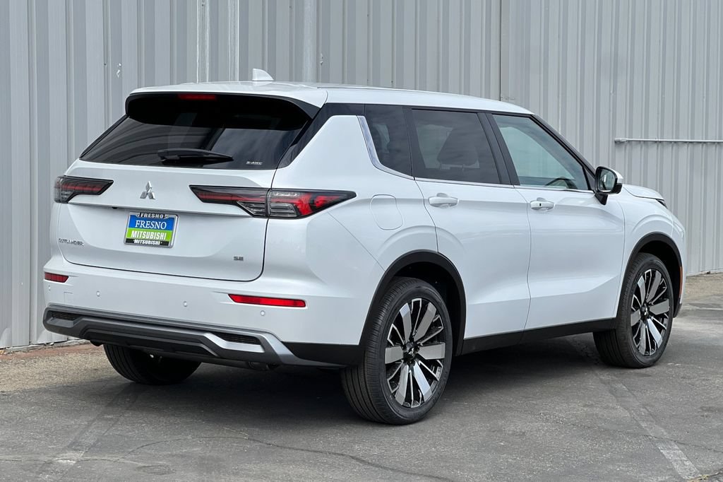 New 2026 Mitsubishi Outlander SE AWD/4WD image 5