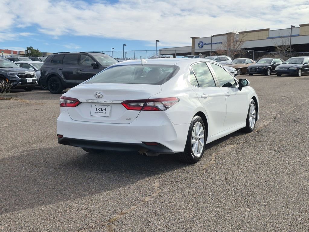 Used 2023 Toyota Camry LE image 5