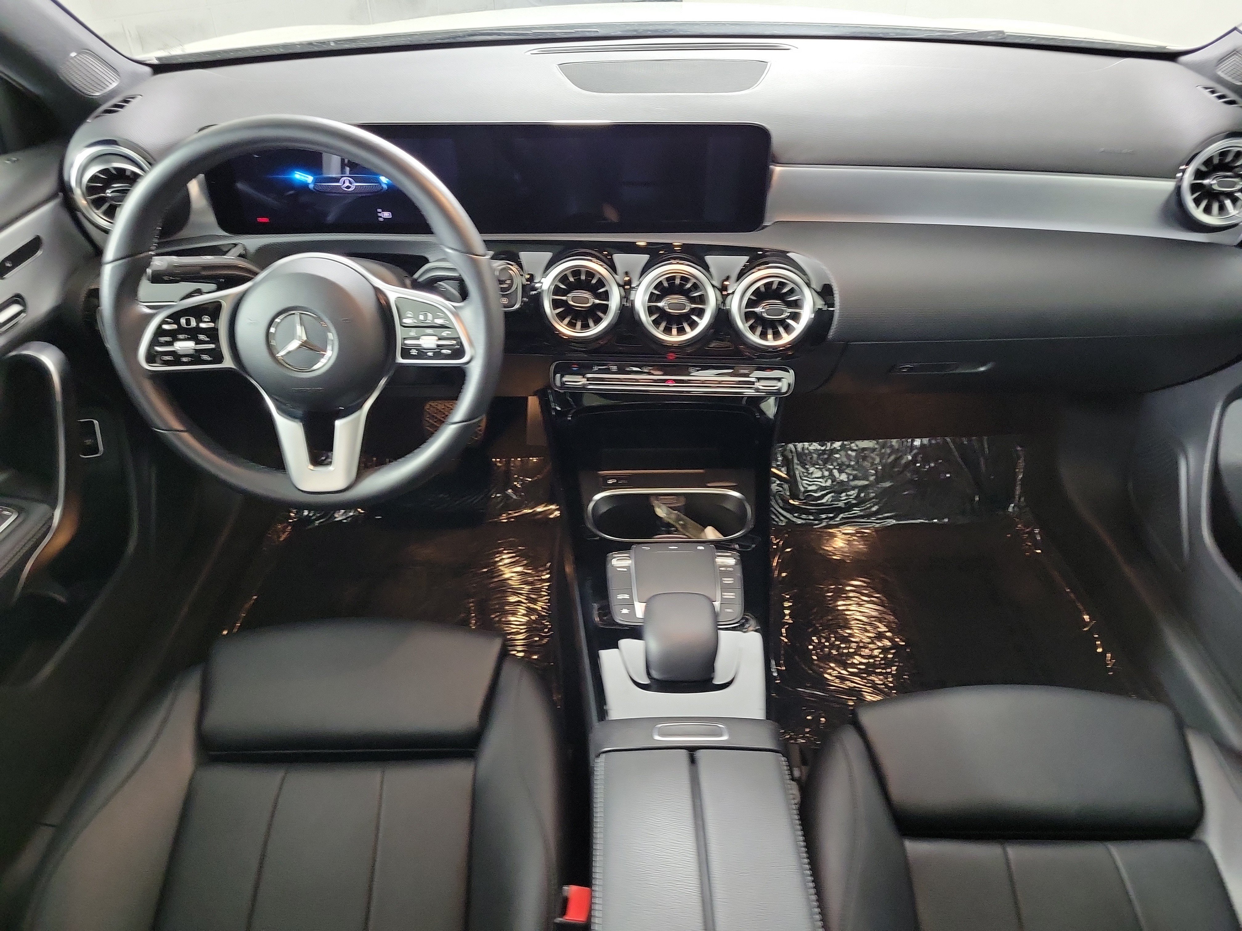 Used 2022 Mercedes-Benz A 220 4MATIC image 11