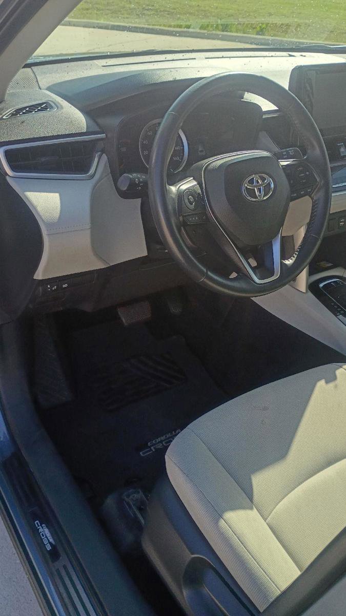 Used 2022 Toyota Corolla Cross LE FWD image 10