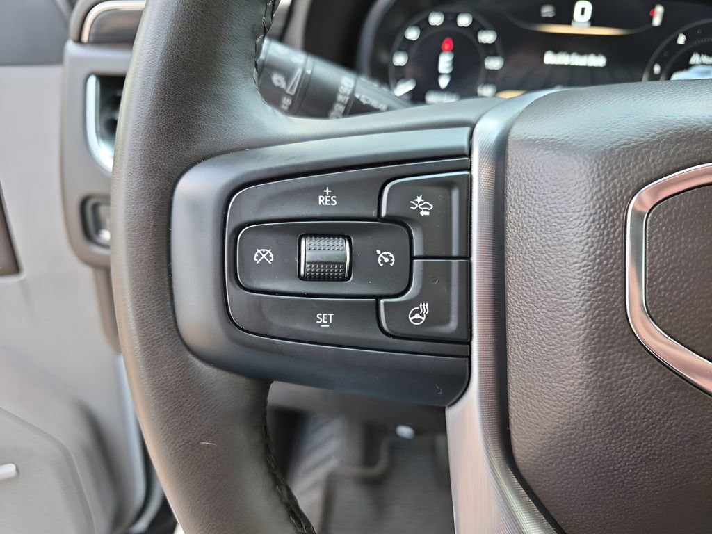 Used 2023 GMC Yukon XL SLT w/ SLT Premium Package image 34