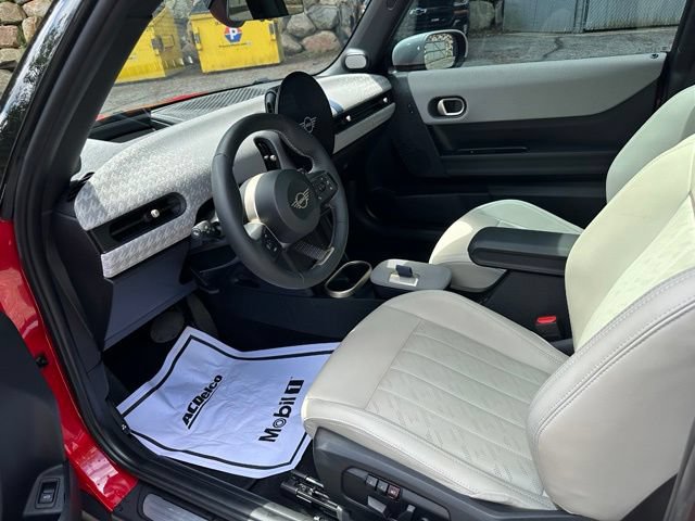 Used 2025 MINI Cooper S FWD image 12
