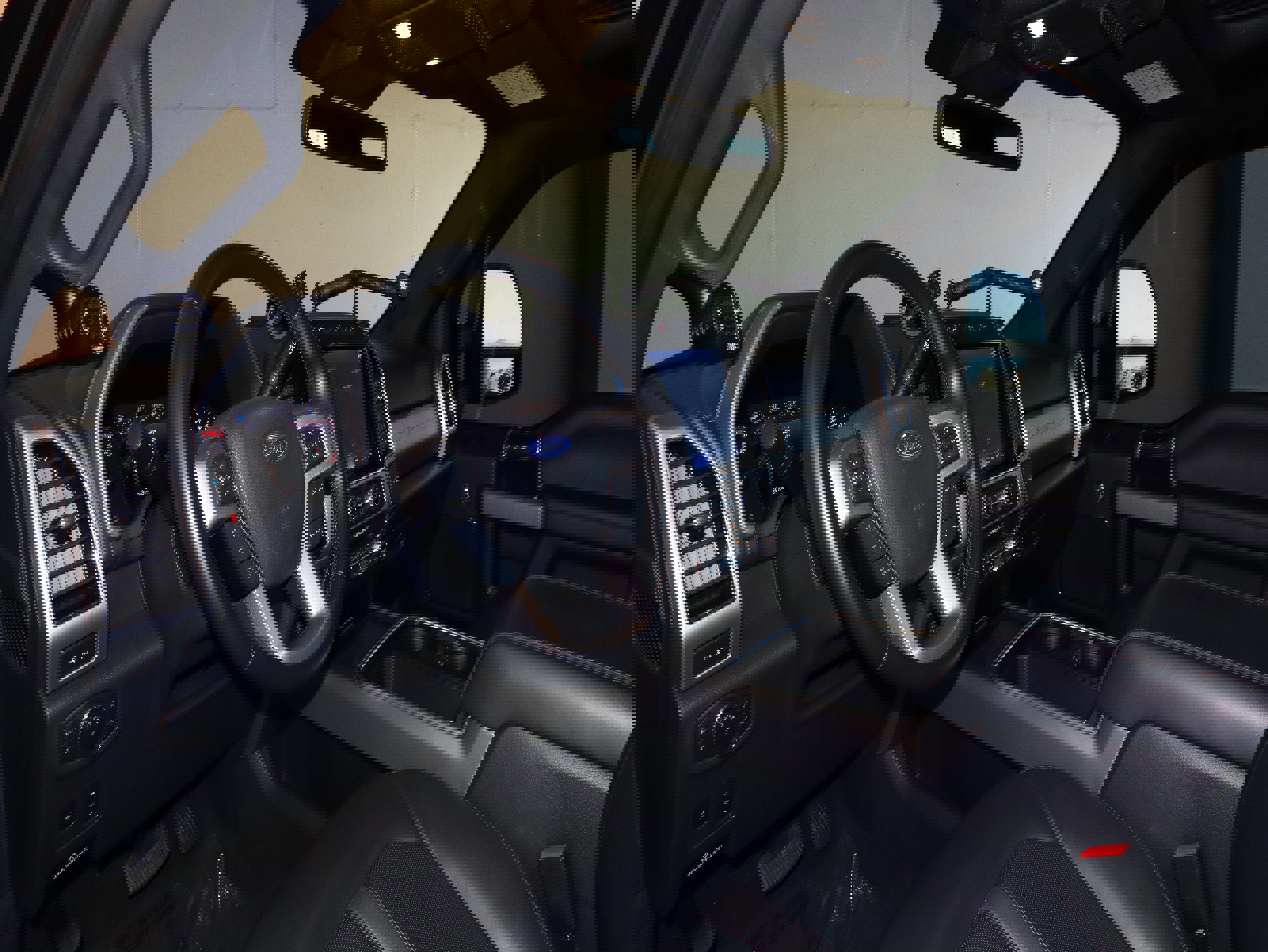 Used 2022 Ford F350 Platinum w/ Tremor Off-Road Package image 23