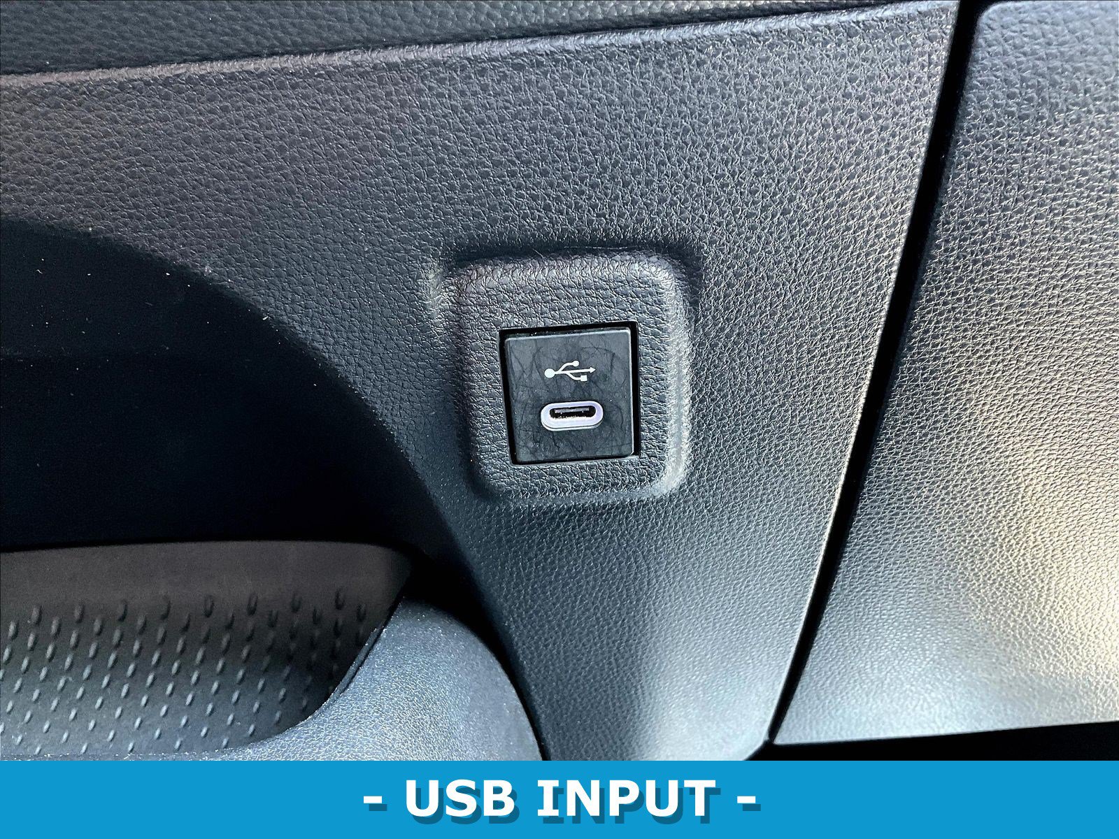 Used 2024 Toyota Corolla LE FWD image 16