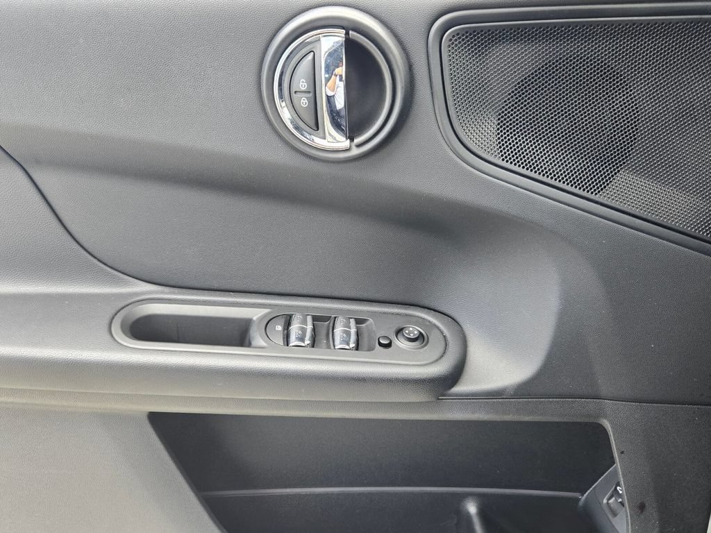 Used 2021 MINI Cooper Countryman FWD image 30