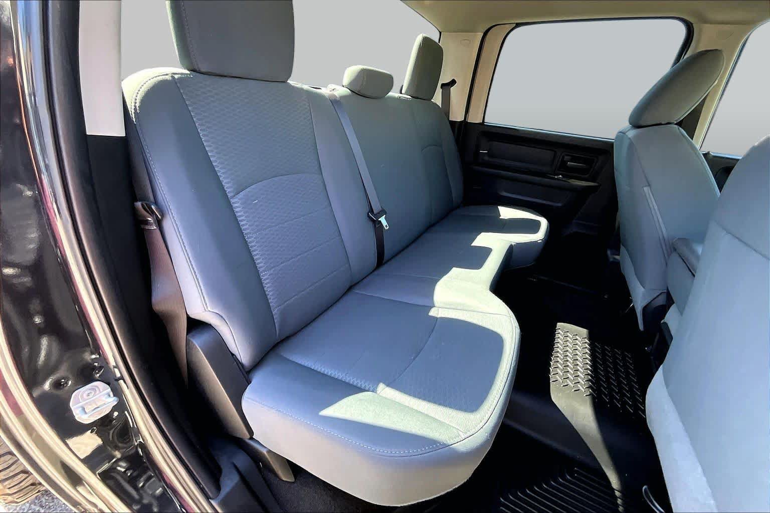 Used 2015 RAM 2500 Tradesman w/ Chrome Appearance Group AWD/4WD image 20
