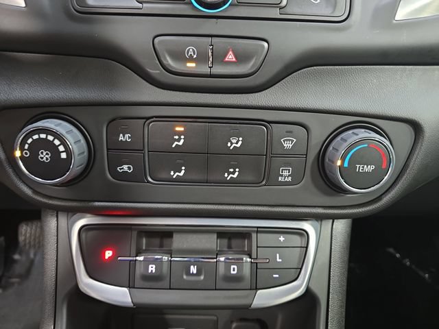 Used 2024 GMC Terrain SLE AWD/4WD image 22