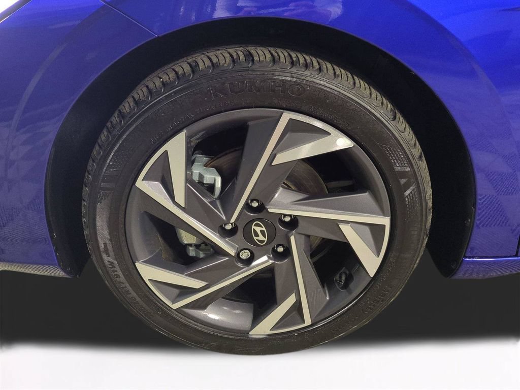 Used 2025 Hyundai Elantra Sport FWD image 11