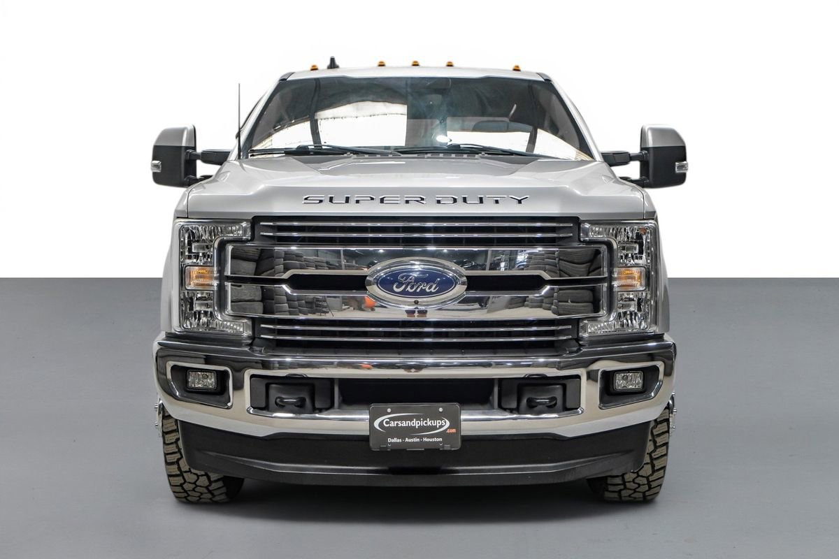 Used 2019 Ford F350 Lariat w/ Lariat Value Package AWD/4WD image 3