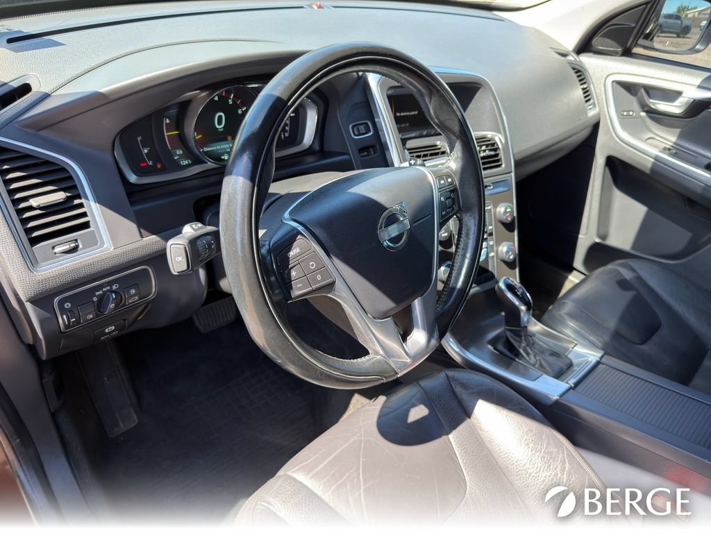 Used 2014 Volvo XC60 T6 AWD/4WD image 14