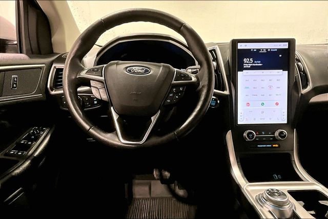Used 2023 Ford Edge SEL w/ Convenience Package image 8