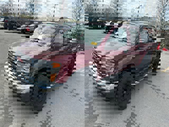 Used 2007 GMC Canyon SLE image 2