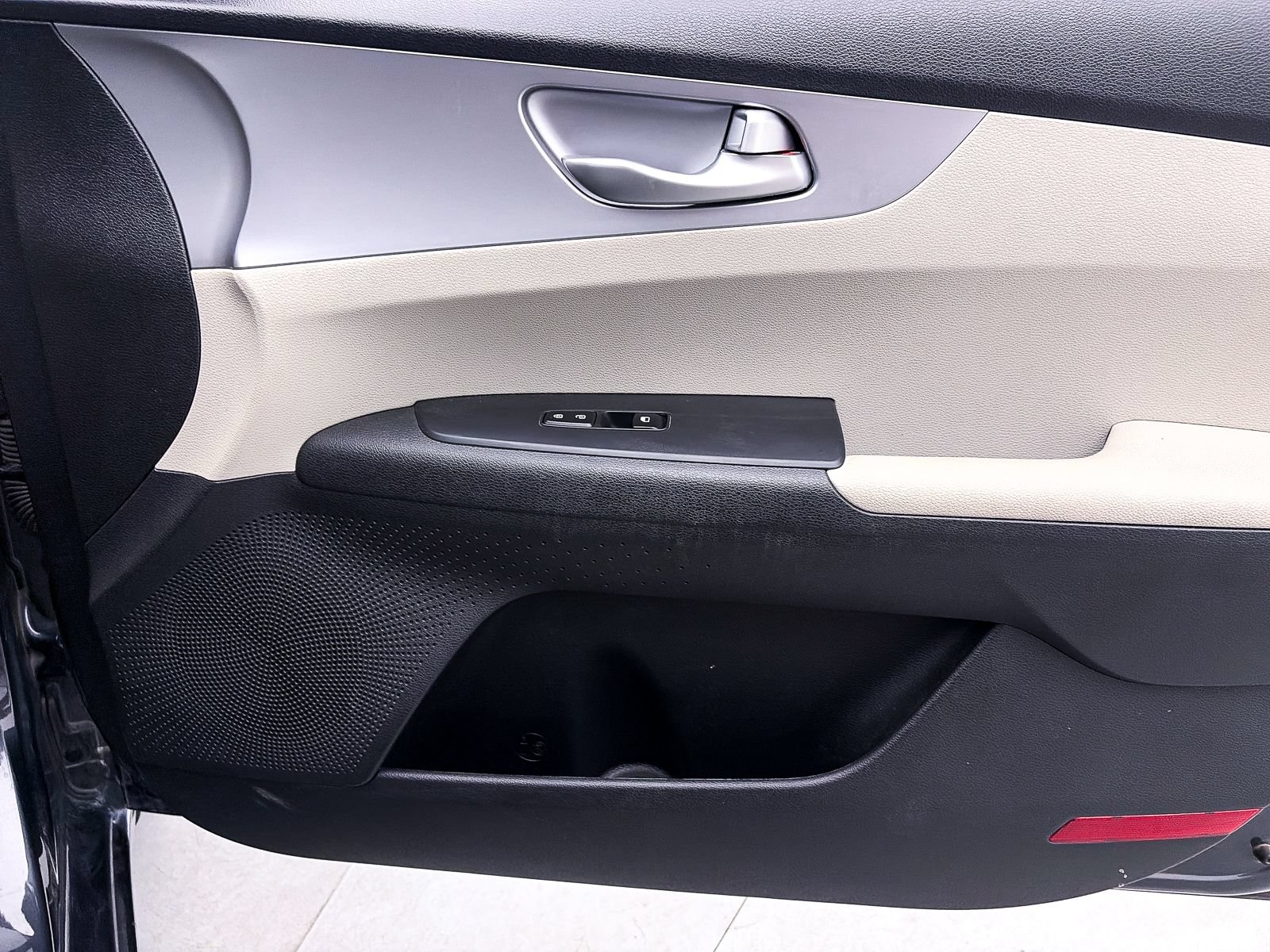 Used 2023 Kia Forte LXS w/ LXS Technology Package FWD image 31