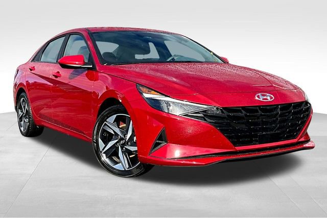 Used 2023 Hyundai Elantra SEL w/ Convenience Package