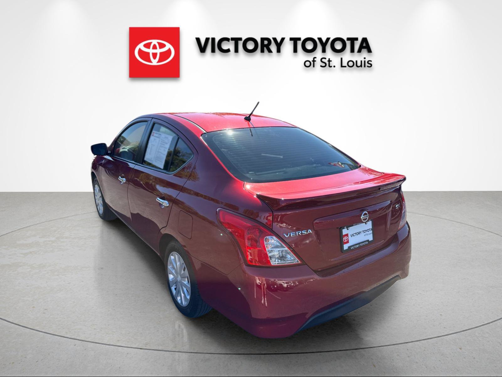 Used 2019 Nissan Versa SV FWD image 5