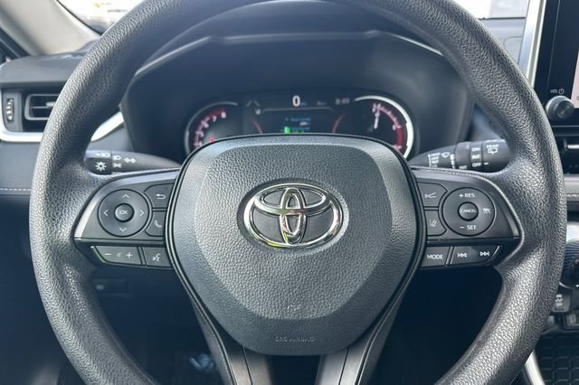 Certified 2024 Toyota RAV4 XLE AWD/4WD image 28