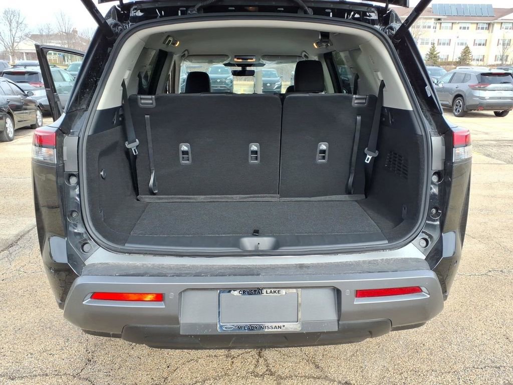 New 2026 Nissan Pathfinder SL image 31