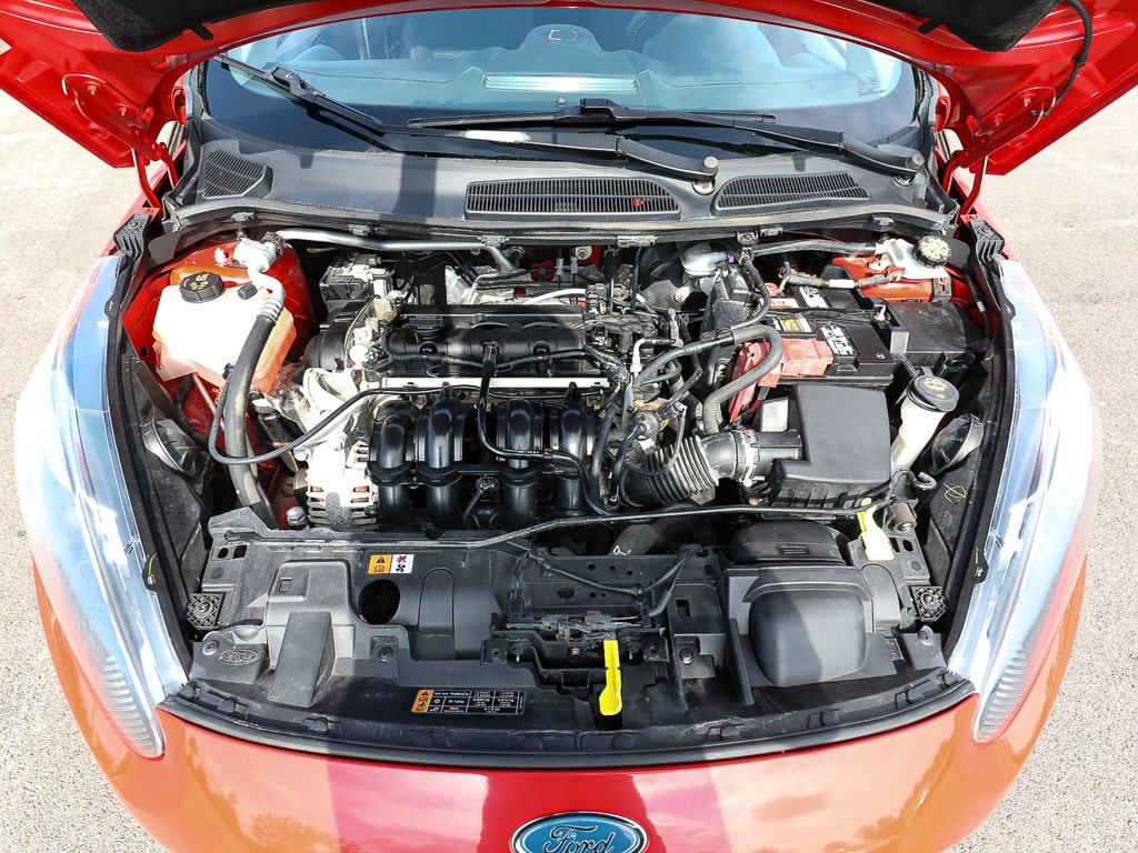 Used 2015 Ford Fiesta SE w/ Comfort Package FWD image 21