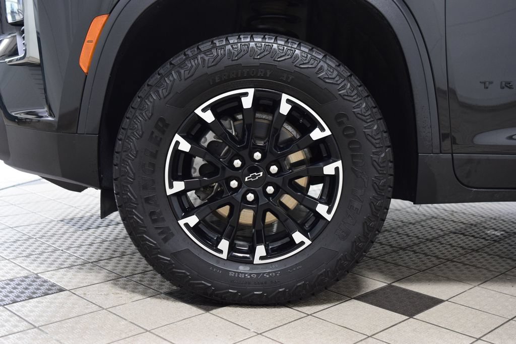 Used 2024 Chevrolet Traverse Z71 AWD/4WD image 29