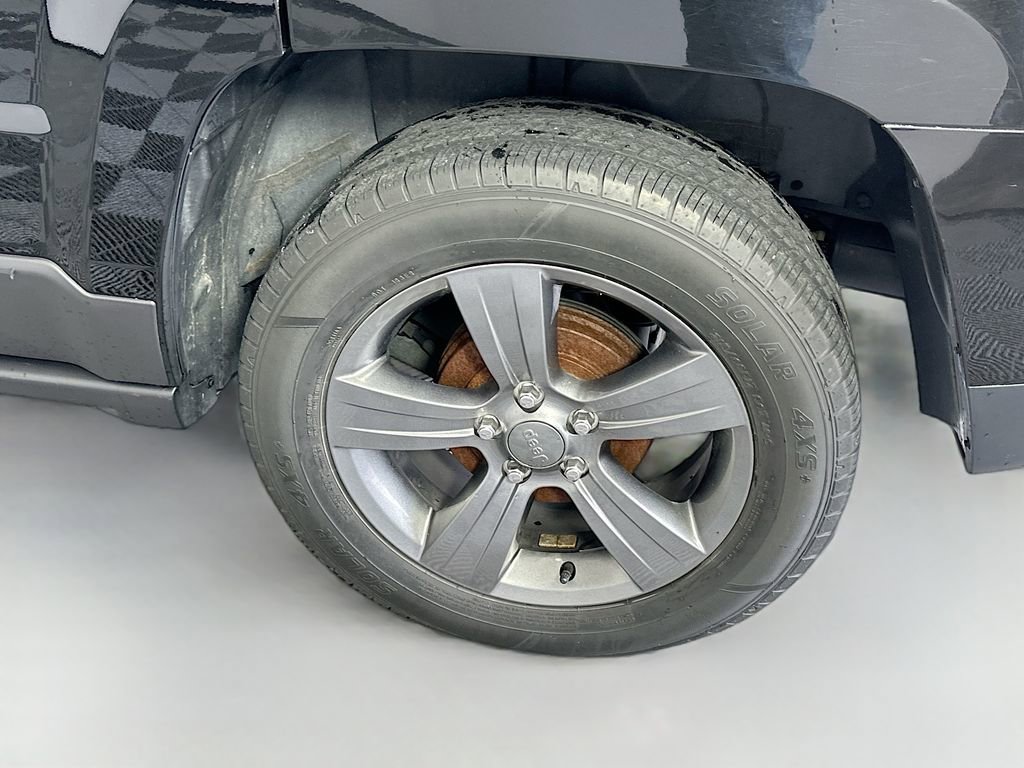 Used 2015 Jeep Patriot High Altitude image 28